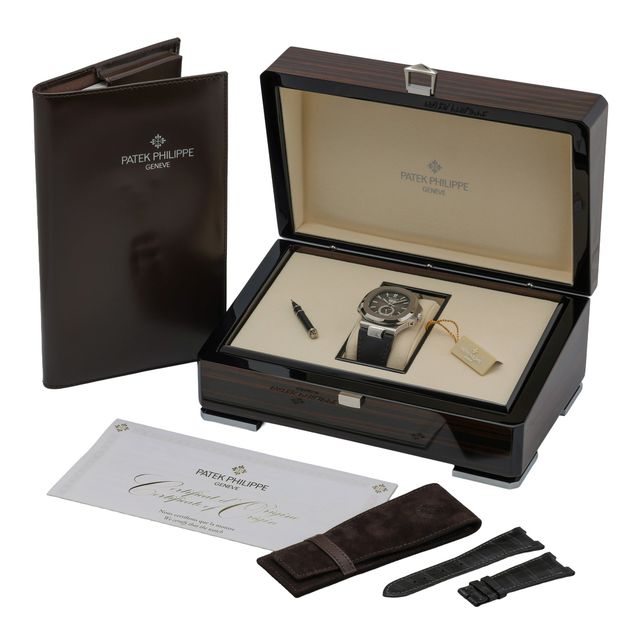 Patek Philippe Nautilus 5726A-001 Image 7